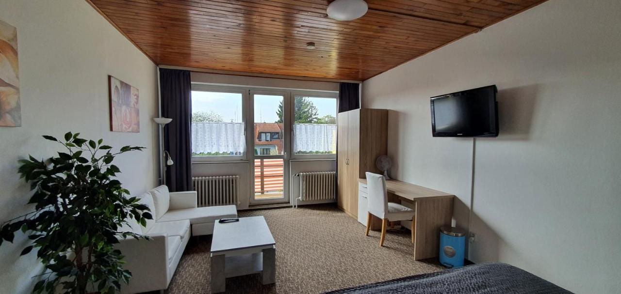 M-Tourist Hotel Prag Eksteriør billede